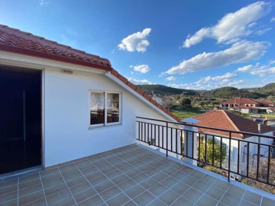 Laki'S House Οροφοδιαμέρισμα Με Σοφίτα Thermo Zewnętrze zdjęcie